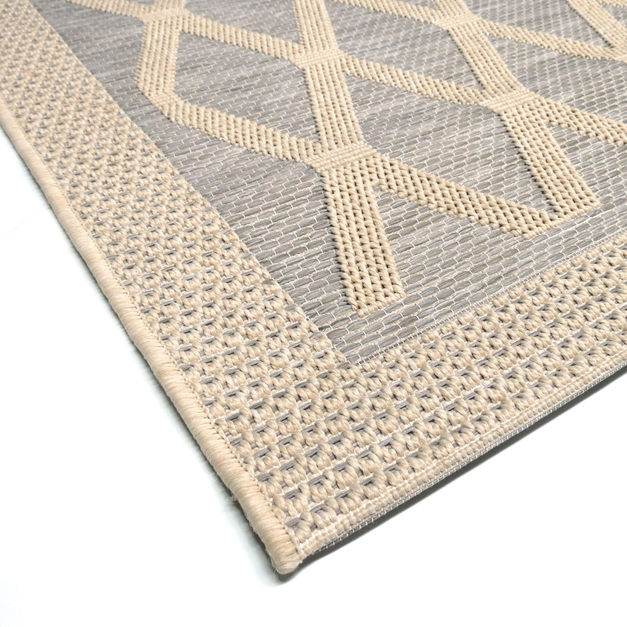 Orian Rugs Indoor/ Outdoor Diamonds Regal Dimension Gray Area Small Rug