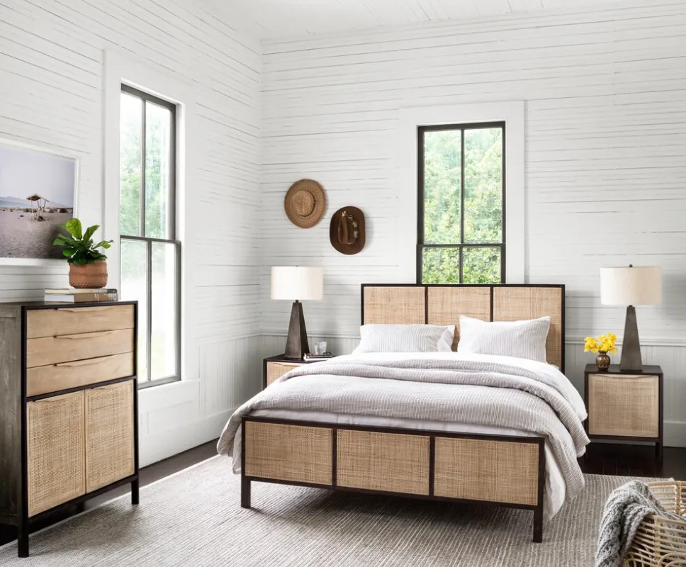 Minimalist wood paneling