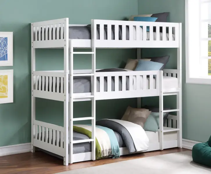 Stacked triple bunk bed