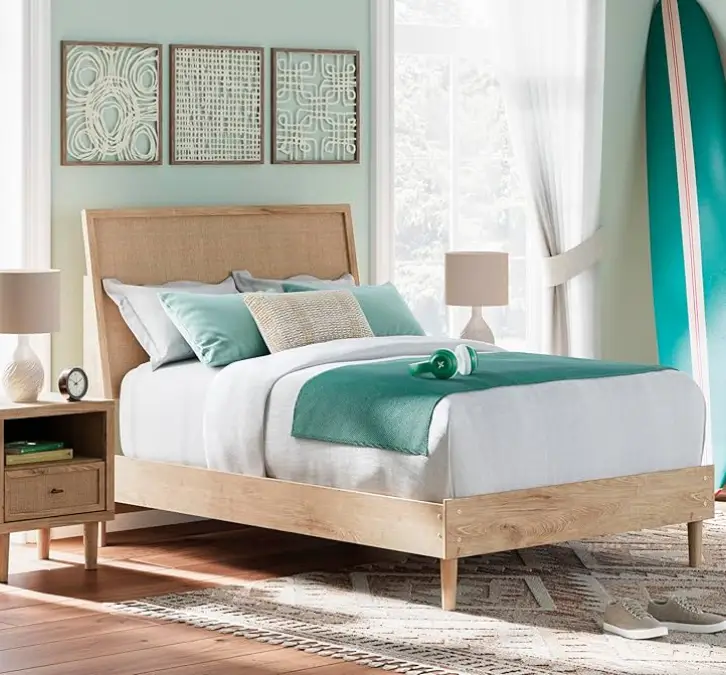 Child's room with twin bedroom set