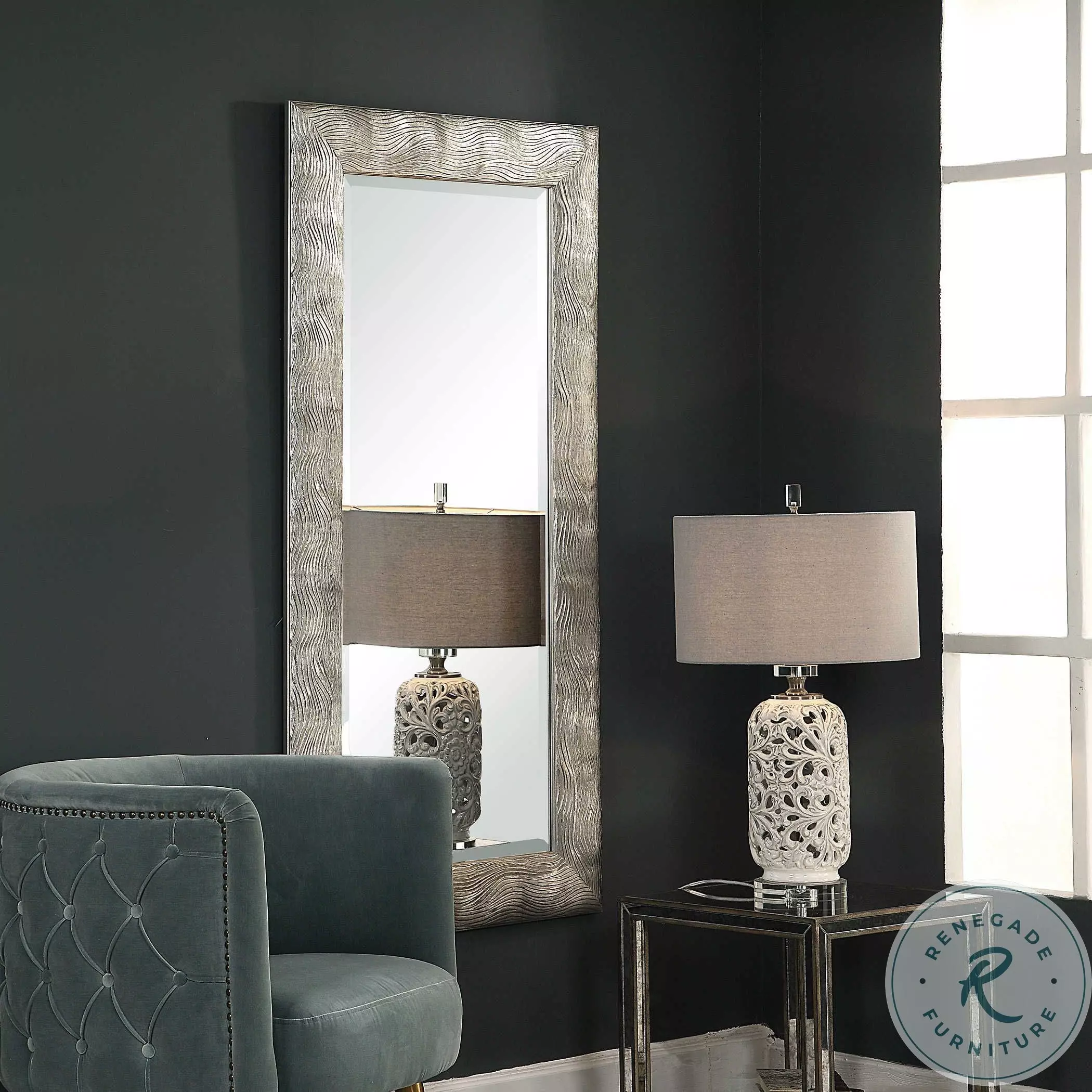 metoron☆　1473個 Maeona Metallic Silver Wall Mirror from Uttermost | Coleman