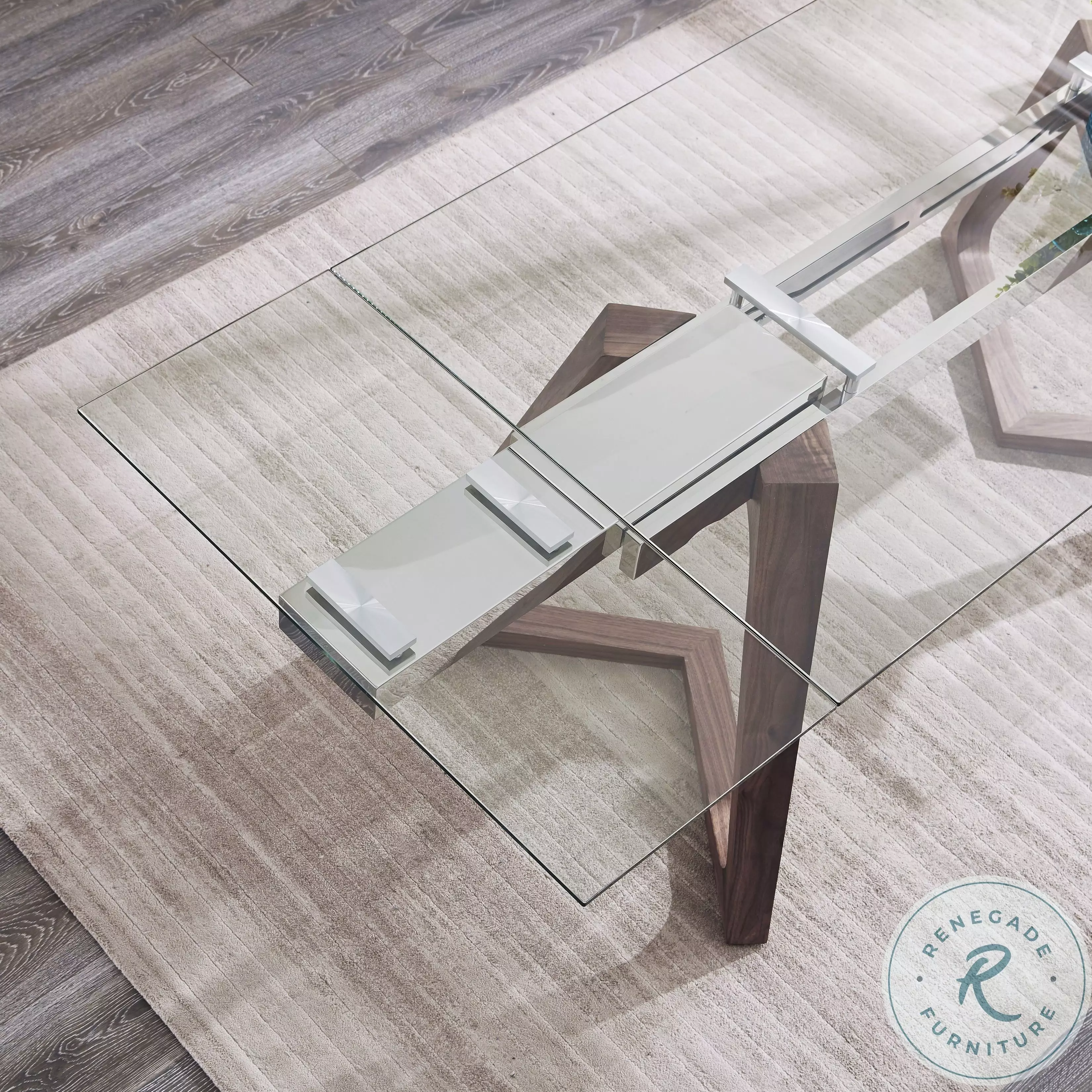 MC Class Chrome Extendable Dining Room Set from JNM | Coleman