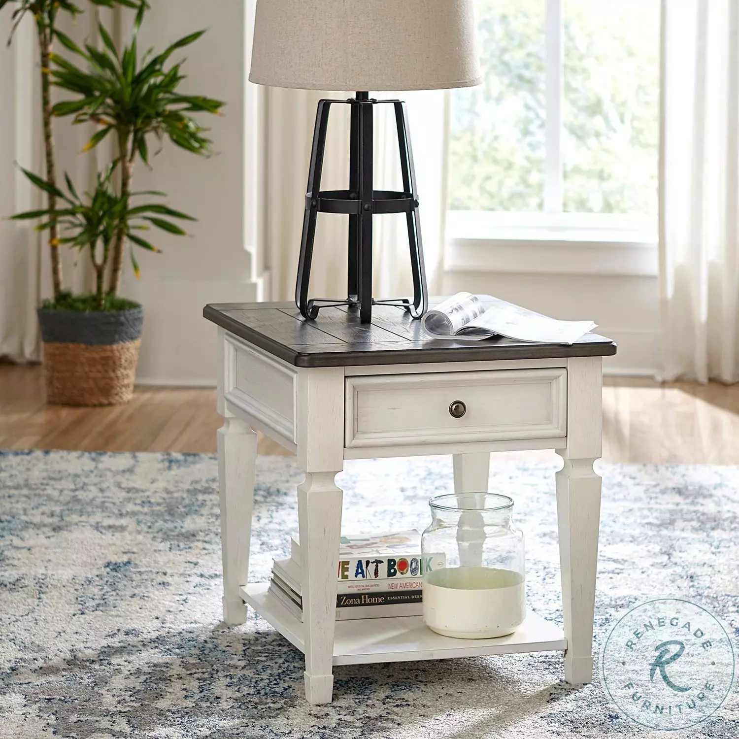 アリソン・ヴォート Allyson Vought デビットウィラードソン Allyson Park Wirebrushed White Drawer End Table from Liberty