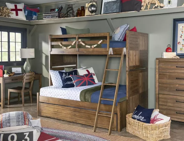 Summer Camp Tree House Brown 5 Drawer Chest