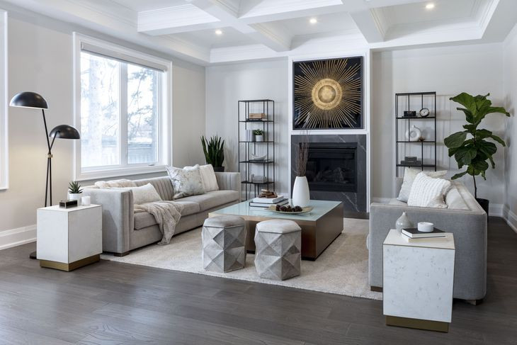 Caitlin Hemingway Silver Sofa