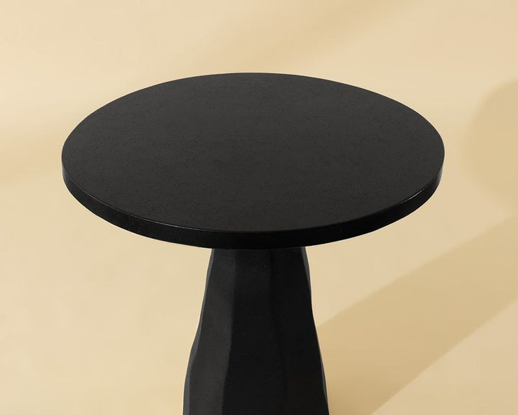 Kliff Black 34" Round Outdoor Bistro Table