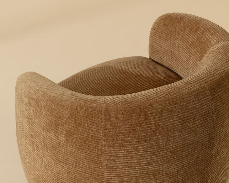 Zerion Opera Butterscotch Upholstered Lounge Chair
