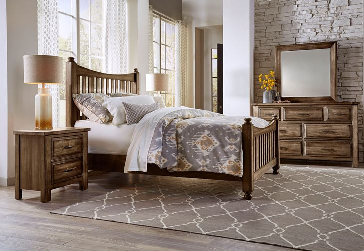Maple Road Maple Syrup Scalloped Storage Panel Bedroom Set