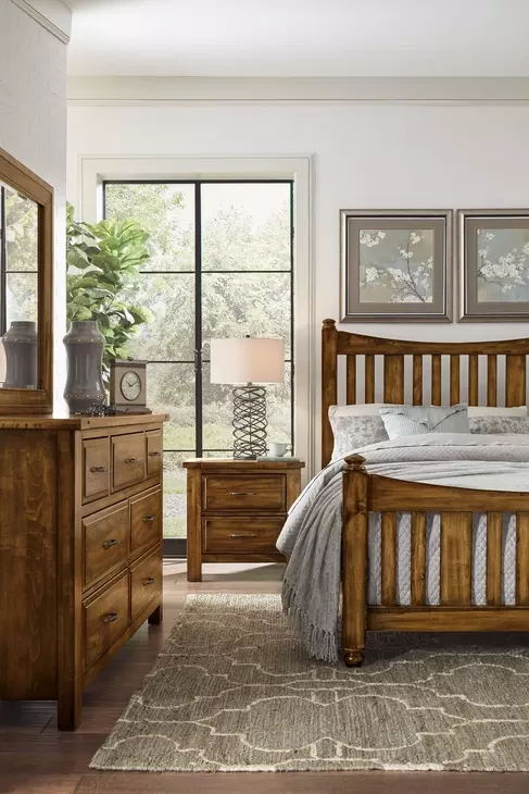 Maple Road Antique Amish King Slat Poster Bed