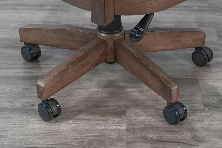 Doe Valley Buckskin and Brown Upholstered Game Chair with Casters