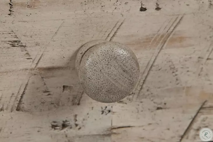 Rustic Shores Scrimshaw Chairside Table