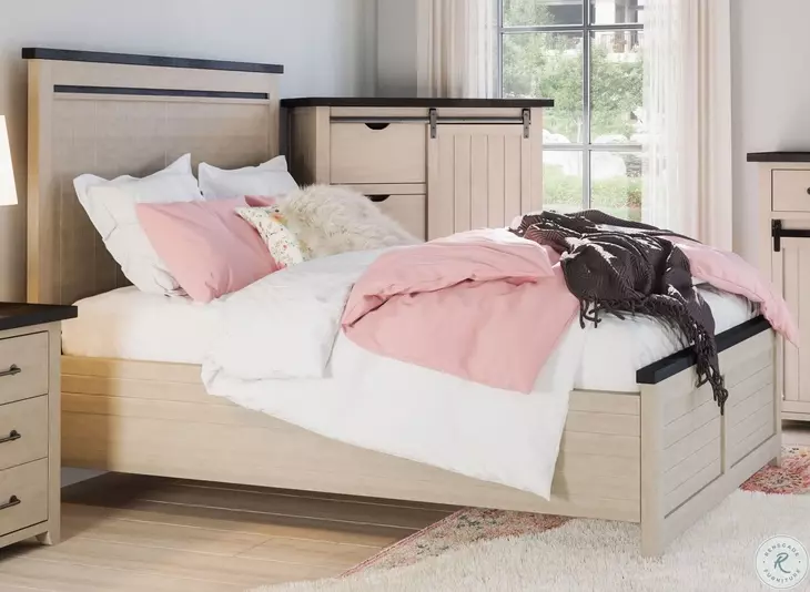 Madison County Vintage White King Platform Bed