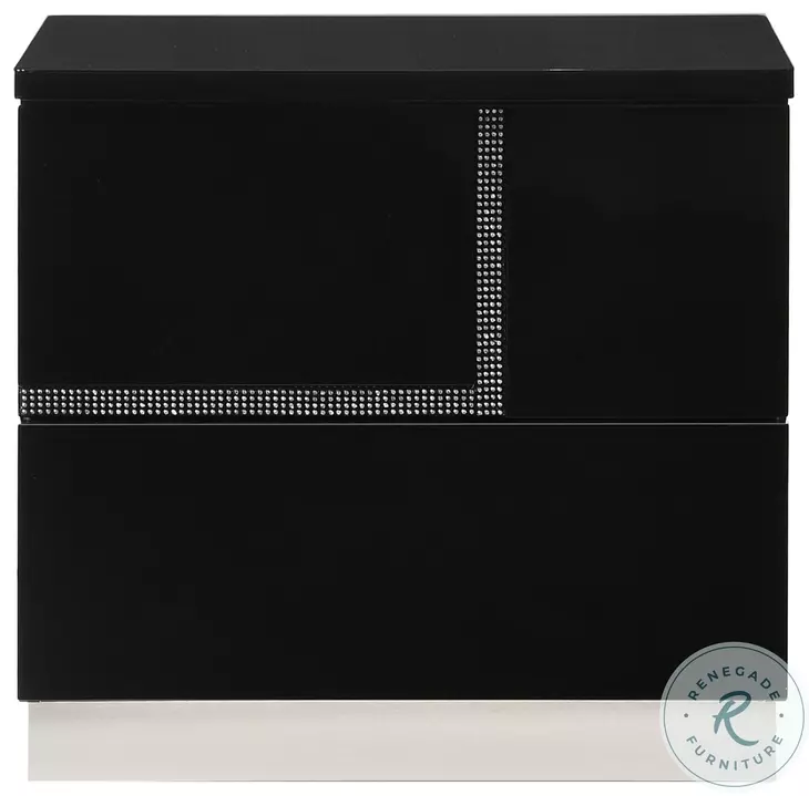 Lucca Black Lacquer Platform Bedroom Set from J&M (17685-Q