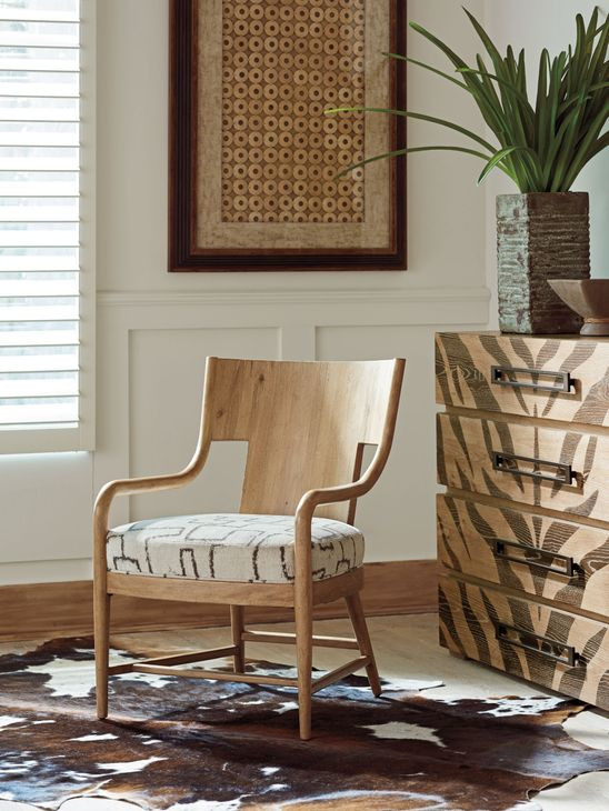 Los Altos Radford Cream Upholstered Accent Chair