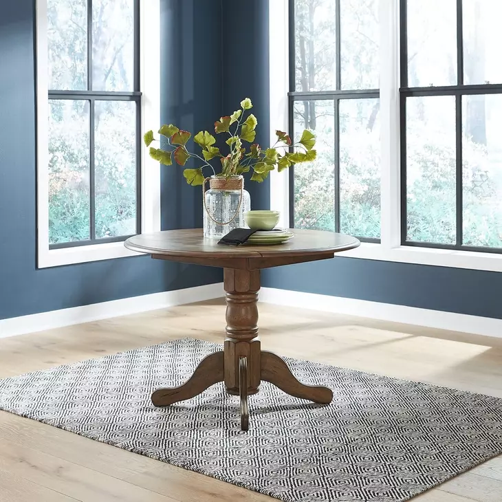 Carolina Crossing Antique Honey 5 Piece Drop Leaf Dining Set