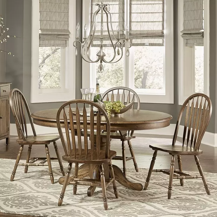 Carolina Crossing Antique Honey 5 Piece Extendable Dining Set