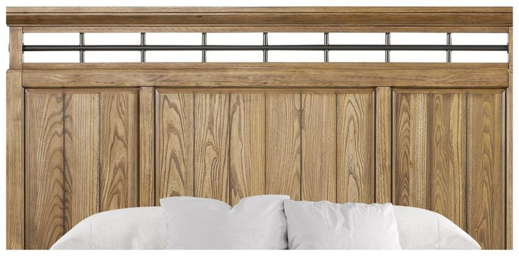 Clover Ridge Carmel King Panel Bed with Bench