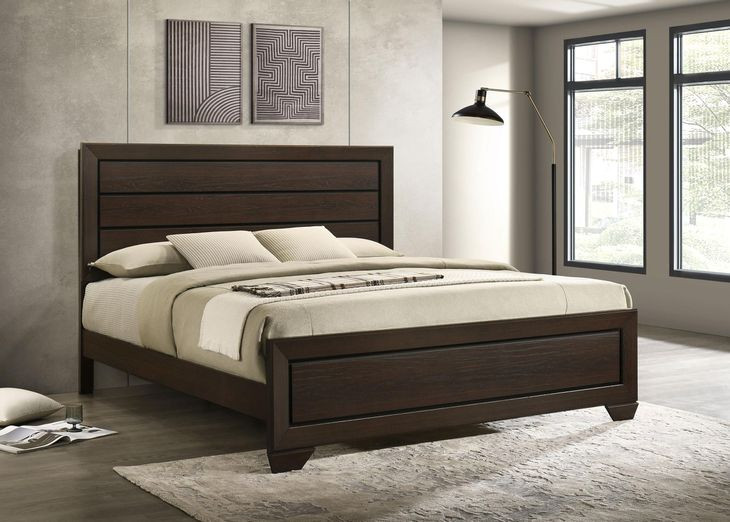 Fenbrook Dark Cocoa King Panel Bed