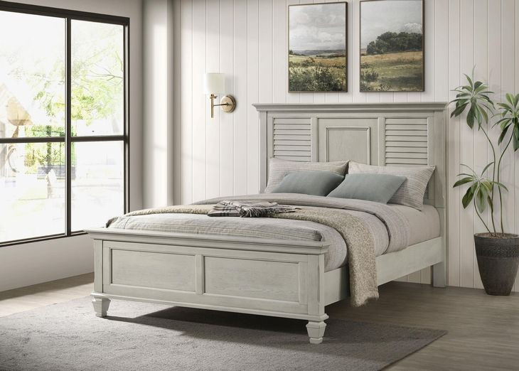 Franco Antique White Queen Panel Bed