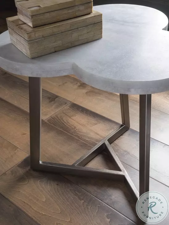 Signature Designs Venetian White And Antiqued Silver Aristo Clover End Table