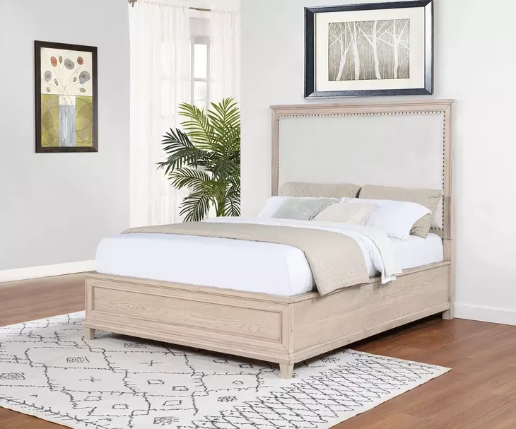 Pembroke Washed Oak and Cream Upholstered Panel Bedroom Set with Nailhead Trim