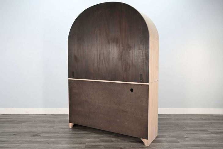 Liz Bergen Oak 3 Door Bar Hutch