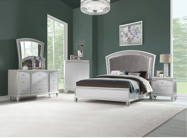 Maverick Platinum 9 Drawer Dresser