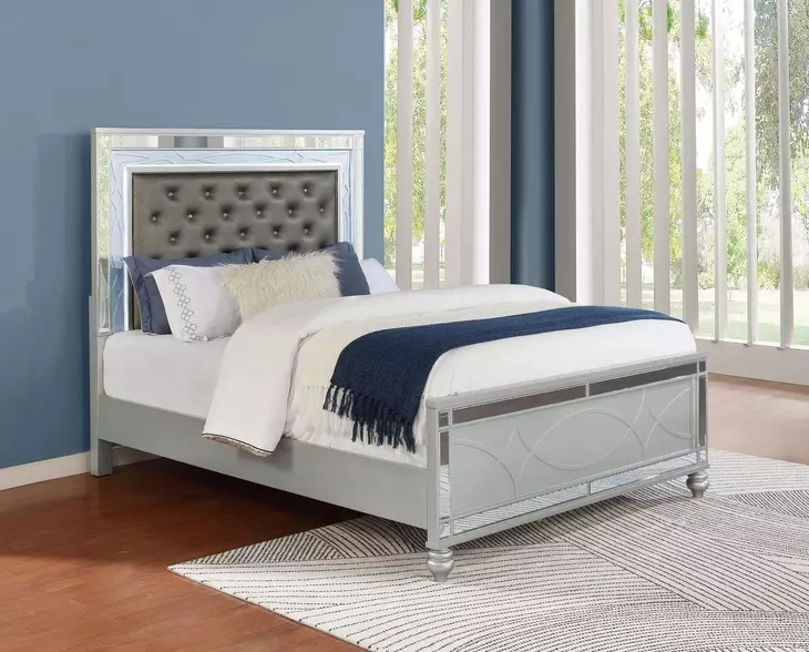 Gunnison Silver Metallic Queen Panel Bed