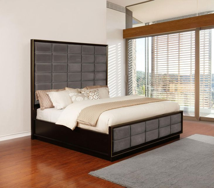 Durango Smoked Peppercorn And Grey King Upholstered Panel Bed