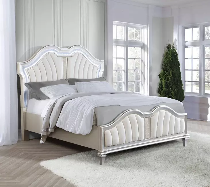 Evangeline Silver And Ivory Tufted Queen Upholstered Platform Bed