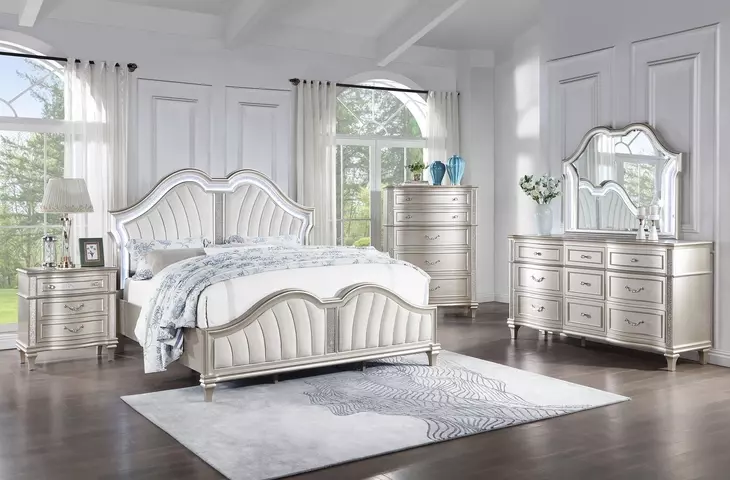 Evangeline Silver And Ivory Tufted Queen Upholstered Platform Bed