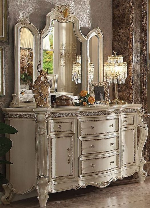 Picardy Antique Pearl Dresser