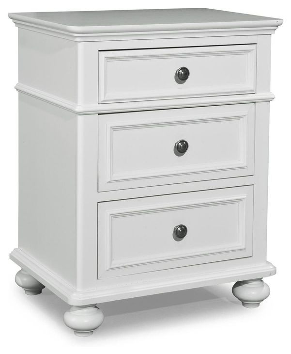 Madison Natural White 3 Drawer Nightstand