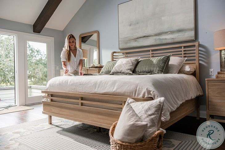 Cypress Sandstone Queen Panel Bed