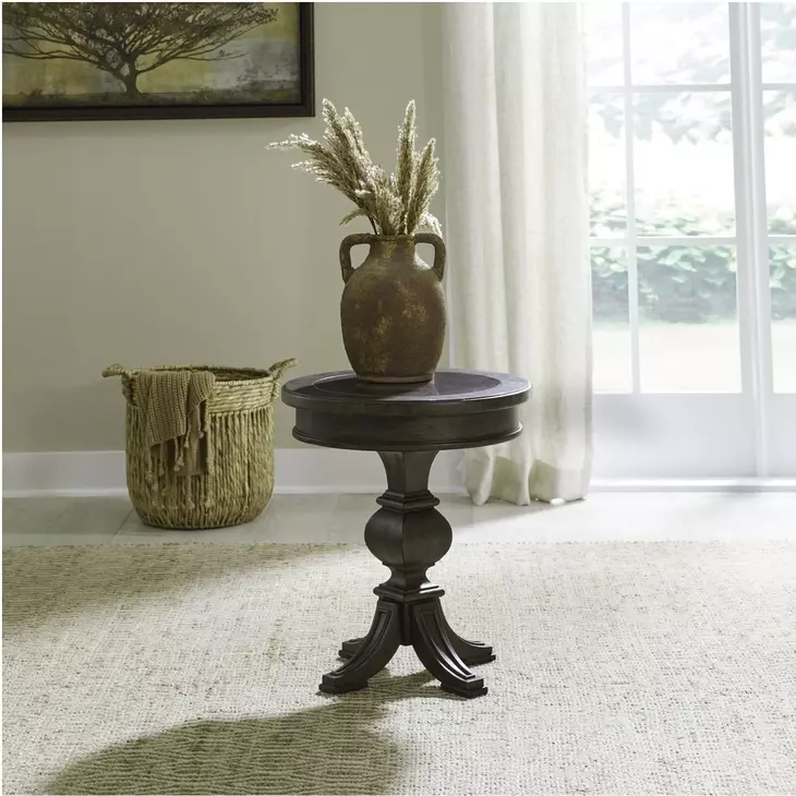 Eden Ridge Saddle Brown Round Chairside Table
