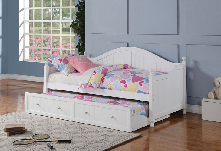 Julie Ann White Curved Back Twin Daybed With Trundle