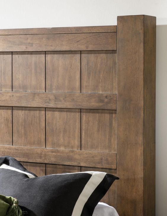 Artisans Place Vintage Pine and Ironwood California King Panel Bed