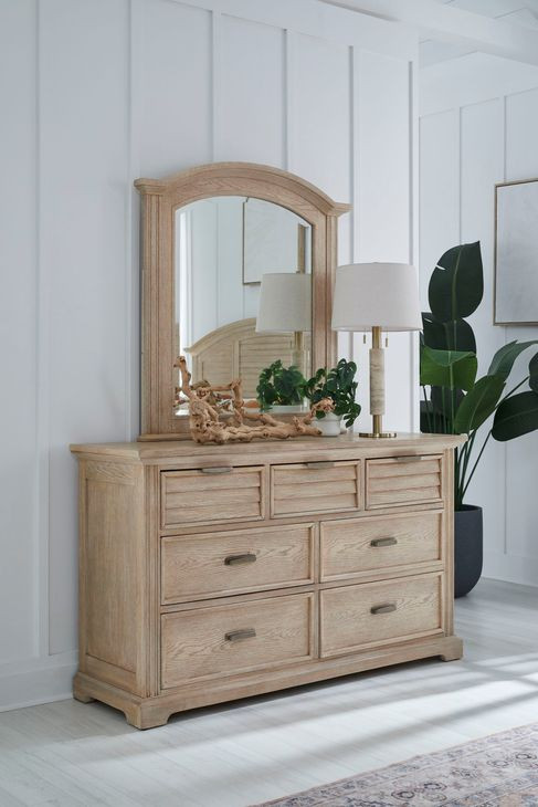 Heritage Coast Sea Oat 7 Drawer Dresser With Arched Mirror