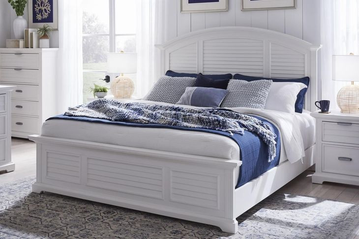 Heritage Coast Coastal White King Panel Bed