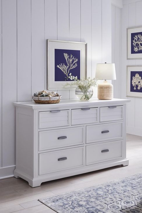 Heritage Coast Coastal White 7 Drawer Dresser and Arched Mirror