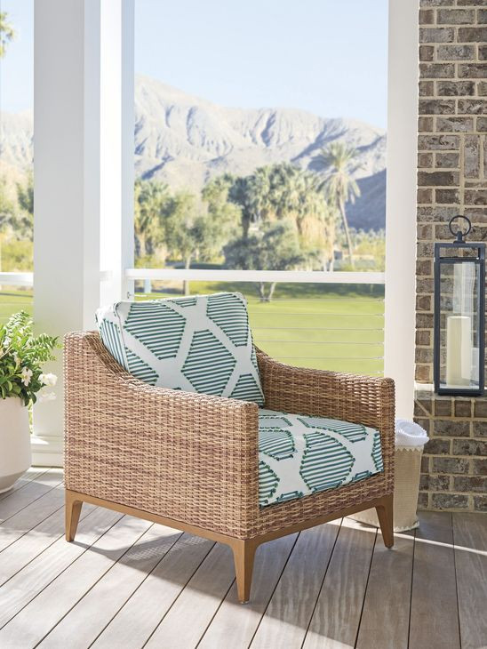 Palm Desert Poolside Green and White Upholstered Outdoor Lounge Chair