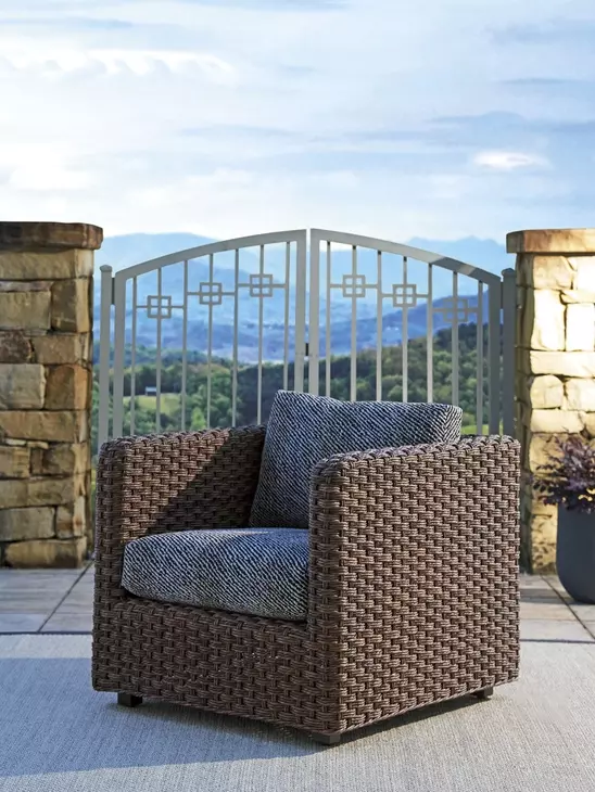 Kilimanjaro Black Upholstered Outdoor Lounge Chair