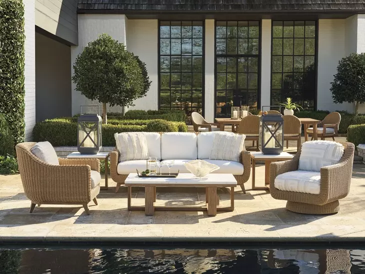 Isle of Palms White Outdoor Conversation Set