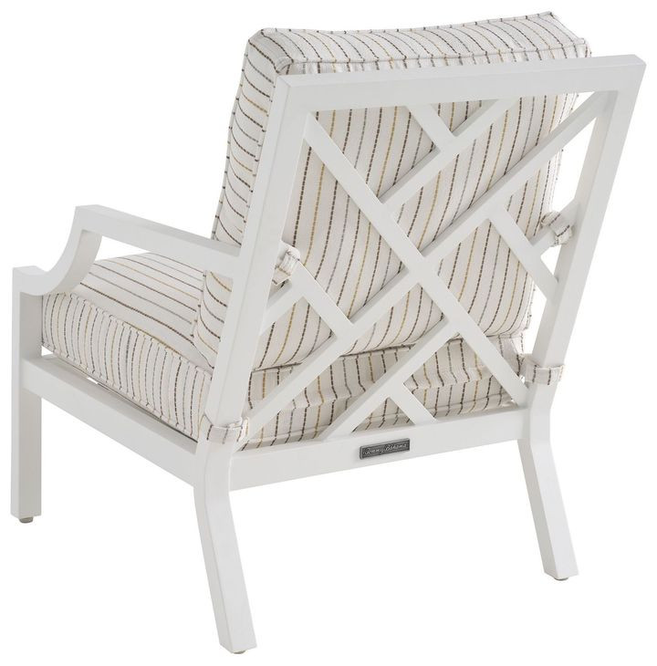 Island Classic White and Brown Outdoor Living Room Set
