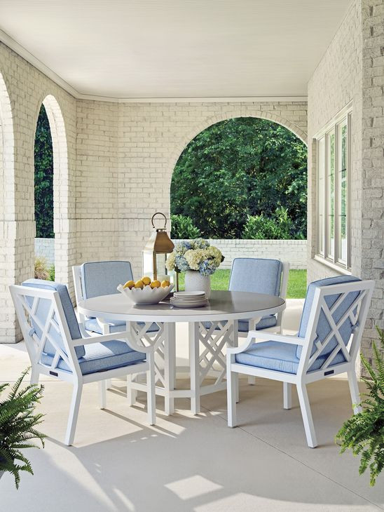 Island Classic Cream and Gray Outdoor Round Quartz Top Dining Room Set