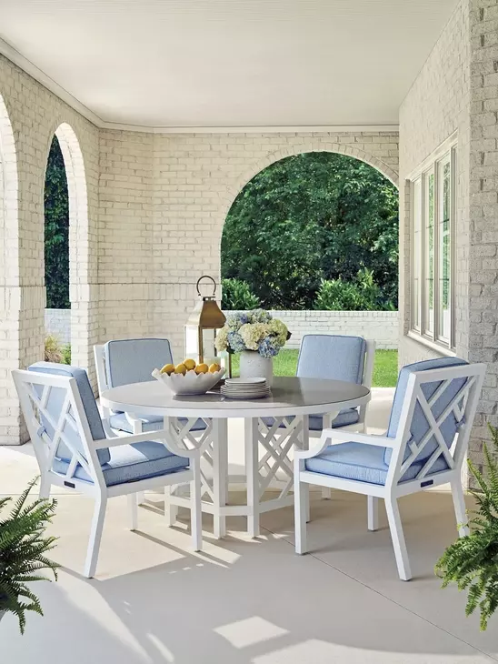 Island Classic Cream and Gray Outdoor Round Quartz Top Dining Room Set
