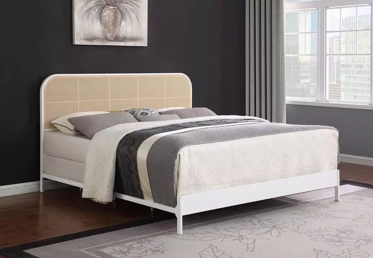 Amherst White Radio Weave Rattan King Metal Bed
