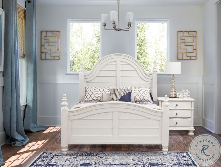Rodanthe Dove White Twin Poster Bed