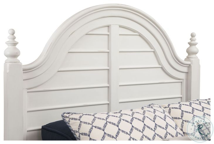 Rodanthe Dove White Twin Poster Bed