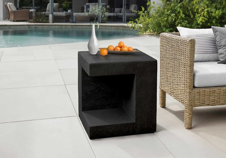 4132 Black Square Accent Table